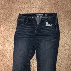 Buckle Bootleg Jeans